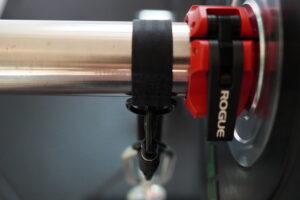 Eleiko bar loaded with Chains